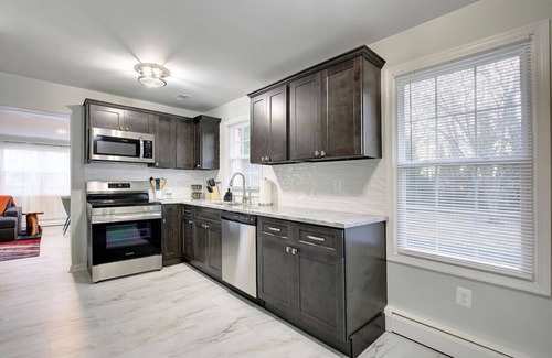 Leonardtown Apartment | Anne & Fred`s Leonardtown Home W/Arcade room!