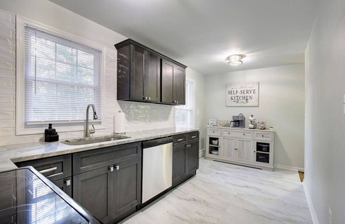 Leonardtown Apartment | Anne & Fred`s Leonardtown Home W/Arcade room!