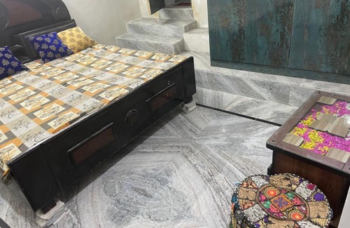 Gulab Sagar House | Anne Guest House