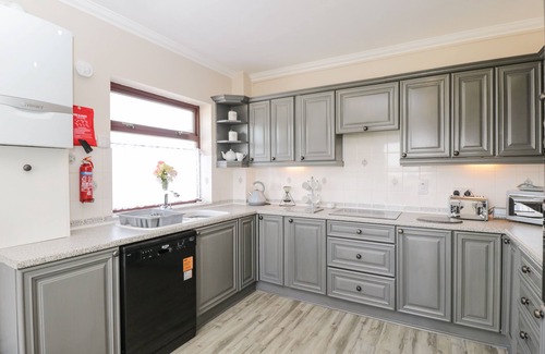 Stanton Drew Cottage | ANNEX CHETNOLE, family friendly, character holiday cottage in Dundry
