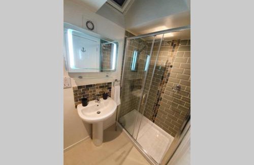 Chippenham House | Annex in Chippenham with Parking and WIFI