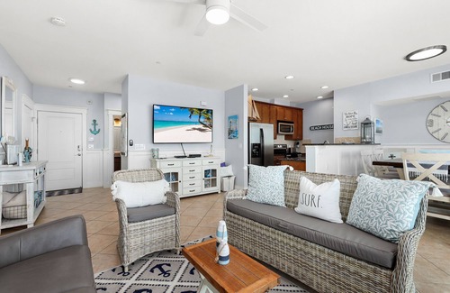 Red Fish Cove Condo | Annie Lee - Beach Front- Ocean Front - 2nd Floor