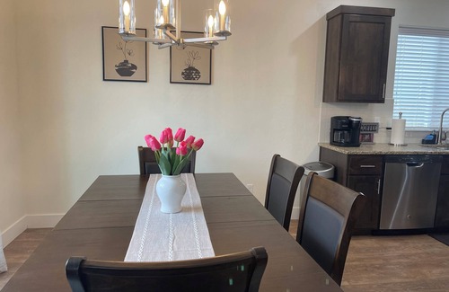 West Valley House | Annie’s Place! Right in the heart of Boise!
