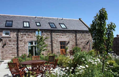 Montrose Apartment | Anniston Farm Cottages