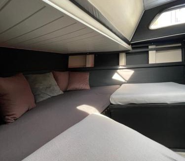 Cuxhaven Boat Rental | Anora
