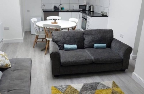 Ilkeston Apartment | Another Great Value Bath Street Ilkeston Apartment
