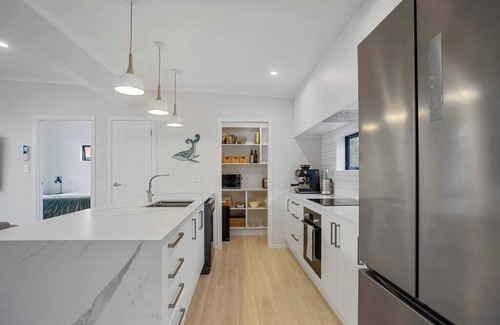 Waihi Beach House | Another on Leo! Summa