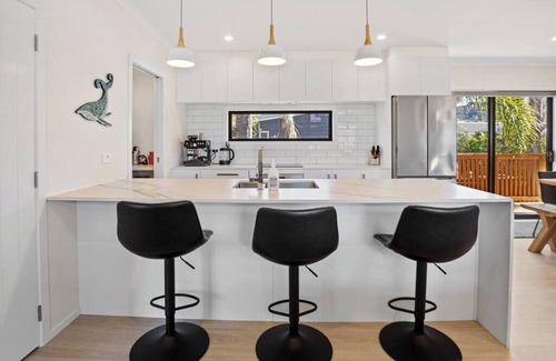 Waihi Beach House | Another on Leo! Summa