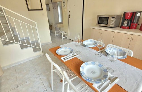 Kallithea House | Anris & Dianas Dom - Ένα σπίτι σε ένα ήσυχο μέρος του κέντρου της Καλλιθέας