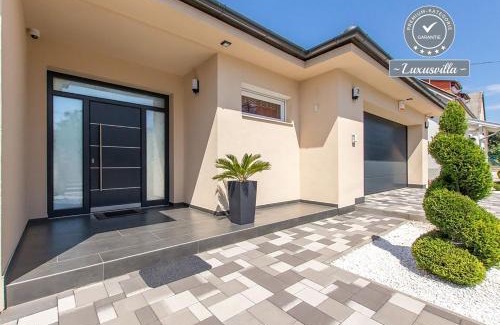 Vonyarcvashegy Villa | Antónia Luxusvilla