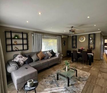 Akasia House | Antelope Farm Events