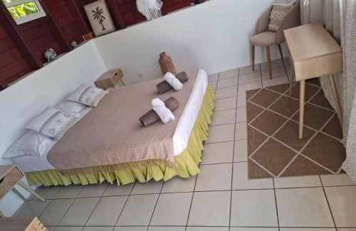Saint-Francois Apartment | Anthurium - Chambre à la Palmeraie dorée