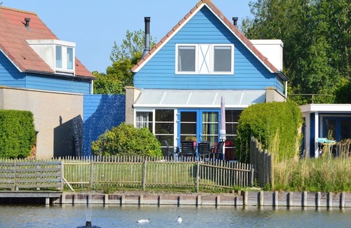 Hoofdplaat House | Antibes 256 - Kustpark Village Scaldia - Detached holiday home directly at the lake with spacious garden