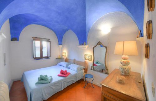 Calice Ligure House | Antica Casa del Canto Relax & Natura tra Mare Trekking e Bike