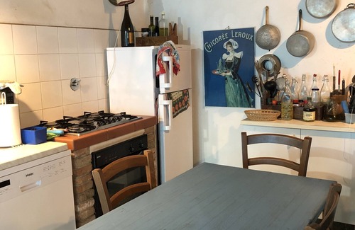 Londa House | Antica casa in pietra circondata da ulivi a SanLeolino Londa 35 km da Firenze