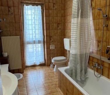Pradamano House | Antica Dimora garden Alpe Adria cycle path