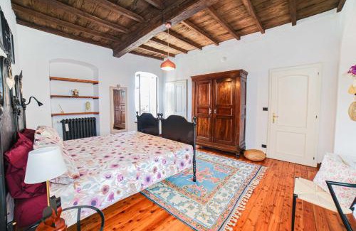 Aglie Apartment | Antico Loft di Famiglia in Centro Agliè
