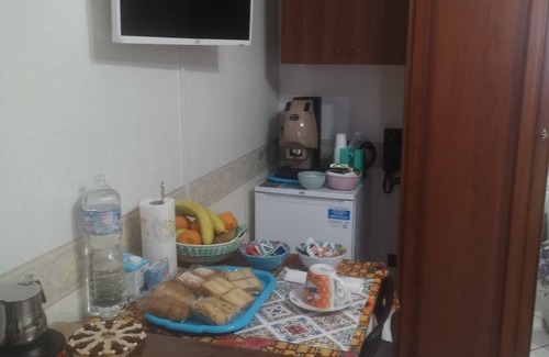 Regalbuto Bed & Breakfast | Antico Portale Host Roberto