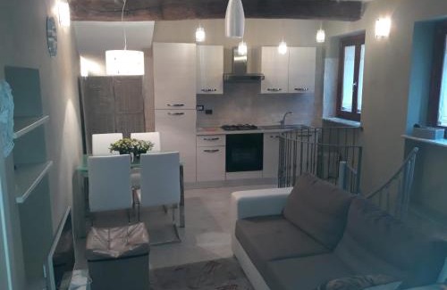 Vercelli Apartment | Antico Vicolo - Appartamento Giulia