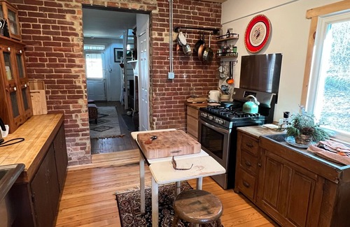 Zullinger Cabin | Antietam Toll House~ an historic waterfront cabin with fully fenced yard.