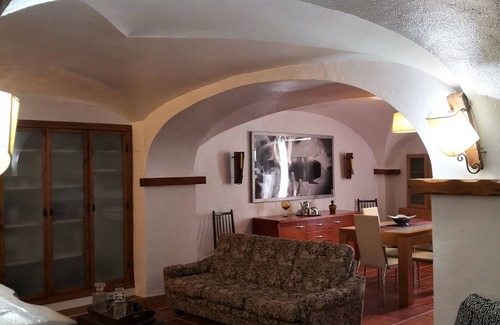 Borba House | Antiga Adega em Casa Senhorial, Centro da Cidade