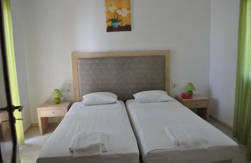 Milatos Beach Apartment | Antigoni Apartments 'Olive Room'