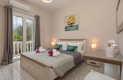 Kalpaki Apartment | Antigoni's Family House!