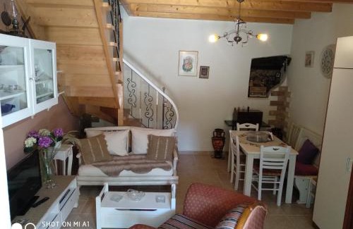 Giannades Apartment | Antigoni - Traditional house in village