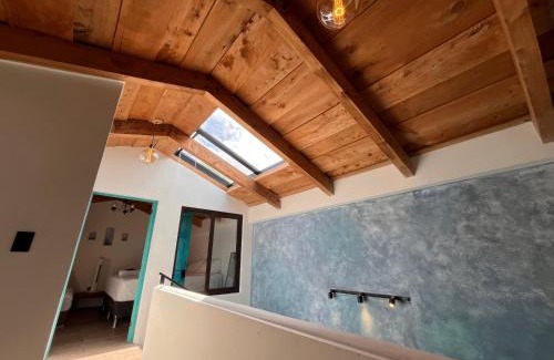 Antigua Guatemala Apartment | Antigua Central Casa or Loft King Beds Volcano View - Buen Rollo Escapes