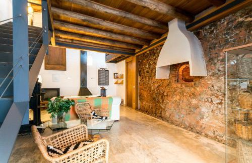 Valdelarco House | Antigua Panadería de Valdelarco, chimenea con horno 2 Hab 4 pers mas 2 max