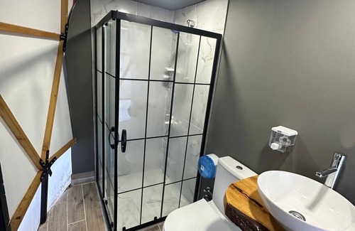 Akcaabat Hotel | Antik House Bungalov