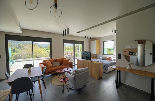 Archea Pissa Villa | Antinea Olympian Villa West studio