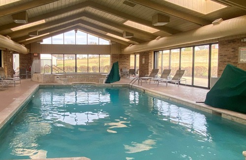 Antioch Hotel | Antioch Inn & Suites Near Gurnee