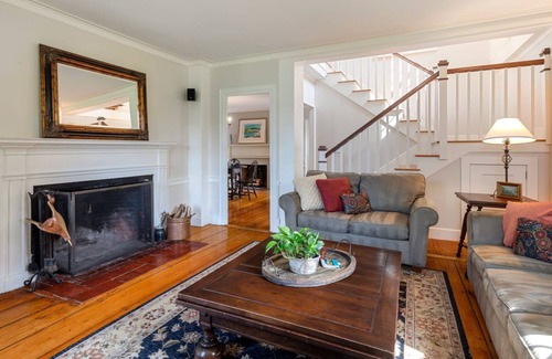 Duxbury House | Antique In Historic Shipbuilder District, 1 Acre, Gardens, Just Steps From Bay