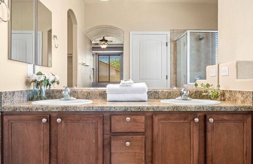 Sierra Vista House | 🐦🌵 Antique Style, 1938 sqft Beautiful House near by CanyonVista Medical Center