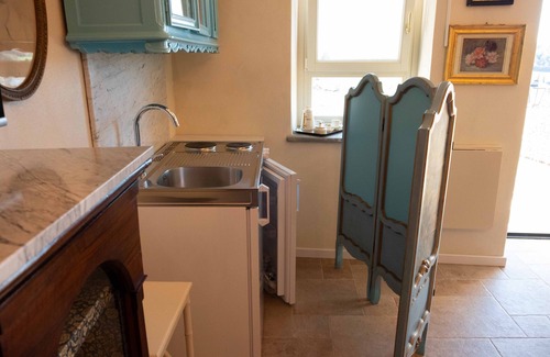 Ottiglio Apartment | Antique Treasures Suite