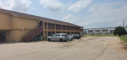 Cuero Hotel | Antlers Inn