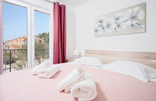 Vrboska Apartment | Antonella