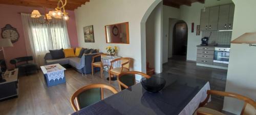Alexandroupoli Villa | Antoni's Country Villa