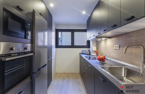 Atocha Apartment | Antonio Lopez XVI apartment in Madrid