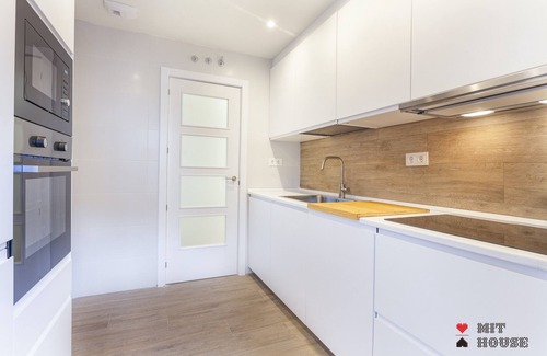 Atocha Apartment | Antonio Lopez XVII apartment in Madrid