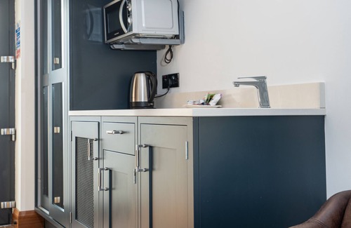 Portrush Bed & Breakfast | Antrim House Guest Rooms & Suites