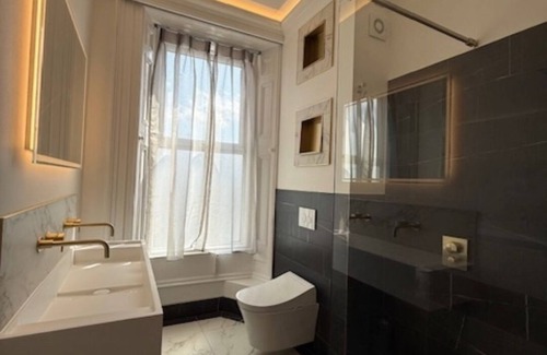 Portrush Bed & Breakfast | Antrim House Guest Rooms & Suites