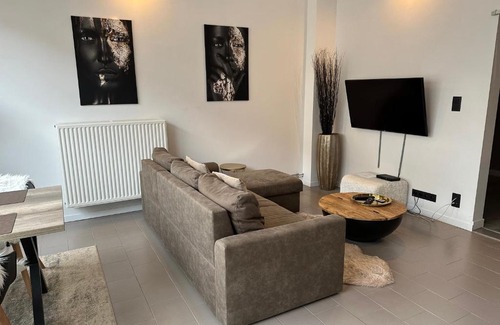 Zwijndrecht Apartment | Antwerp West Side