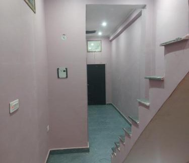 Haraiya House | Anuj Palace