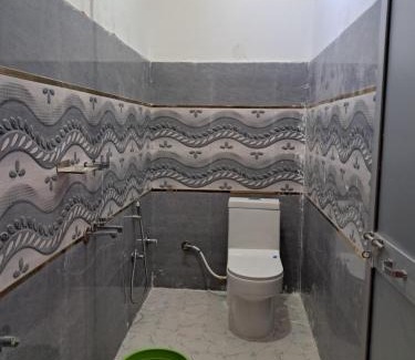 Haraiya House | Anuj Palace