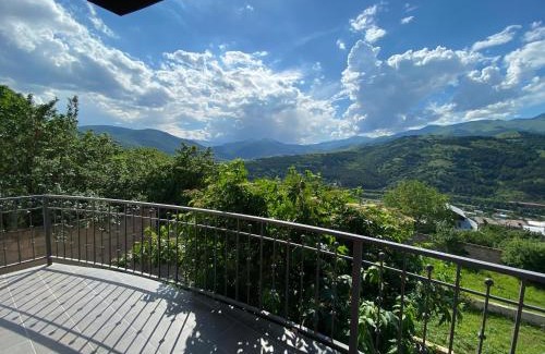 Dilijan Apartment | Anuki-Tanuki