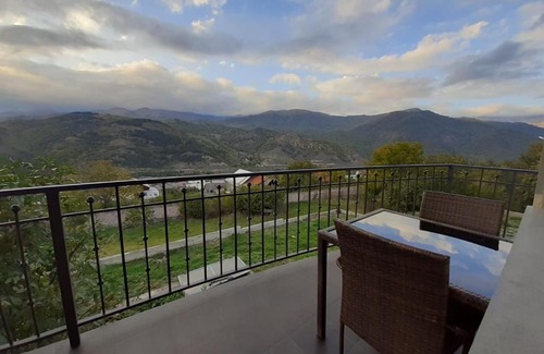 Dilijan Apartment | Anuki-Tanuki