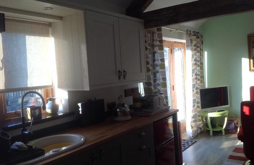 Whitchurch House | ANVIL COTTAGE