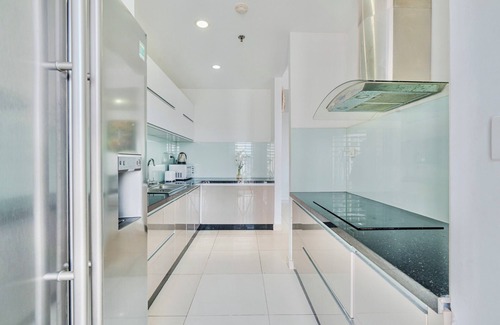 Phuong 8 Apartment | Anxiety